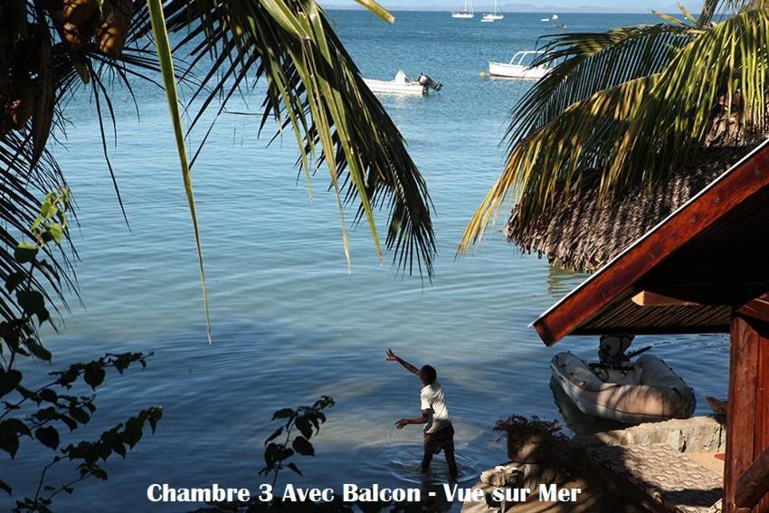 Chez Yolande Hotel Ampangorinana Exterior photo