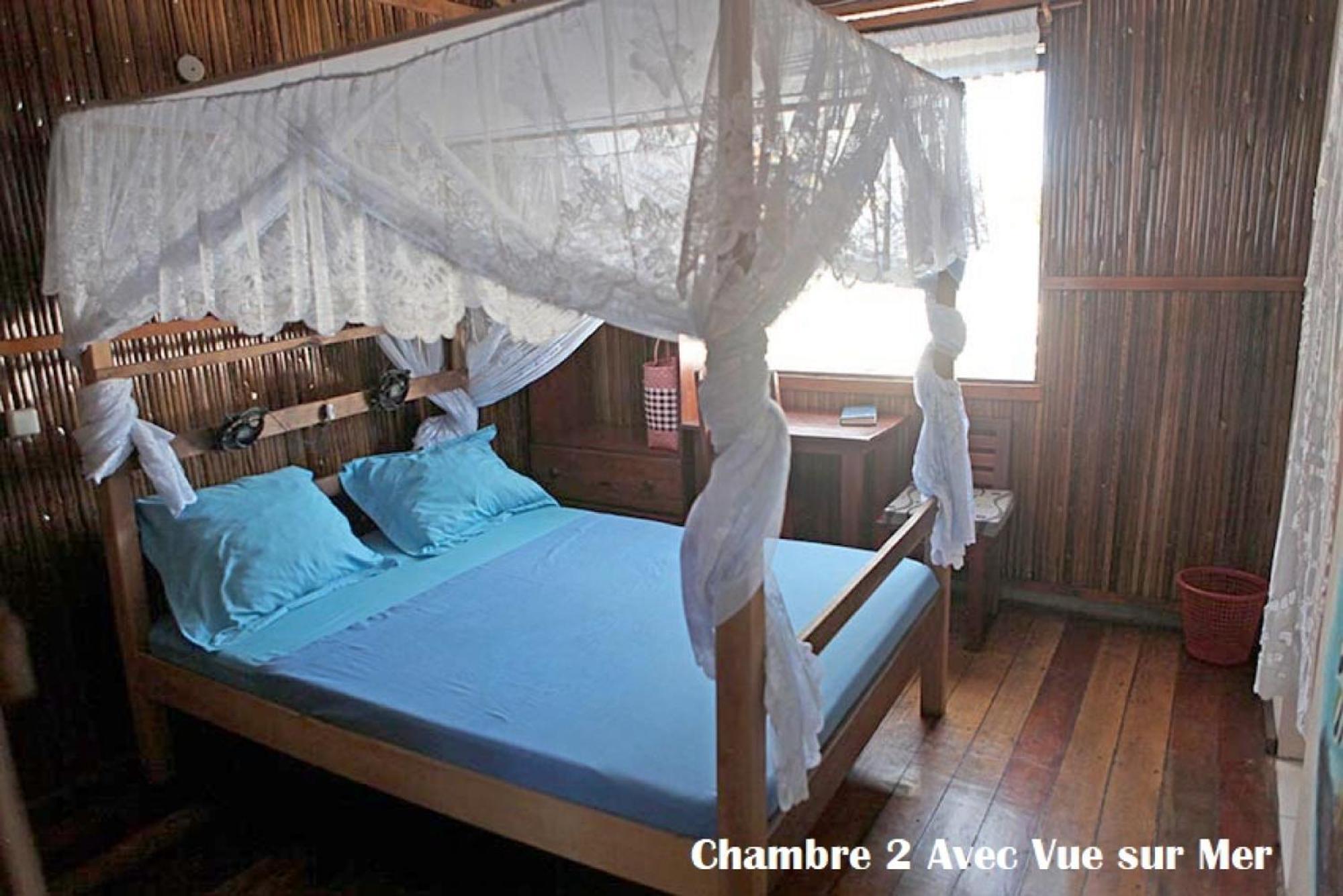 Chez Yolande Hotel Ampangorinana Exterior photo