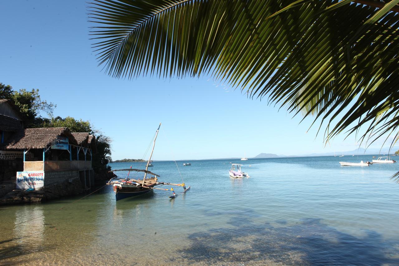 Chez Yolande Hotel Ampangorinana Exterior photo