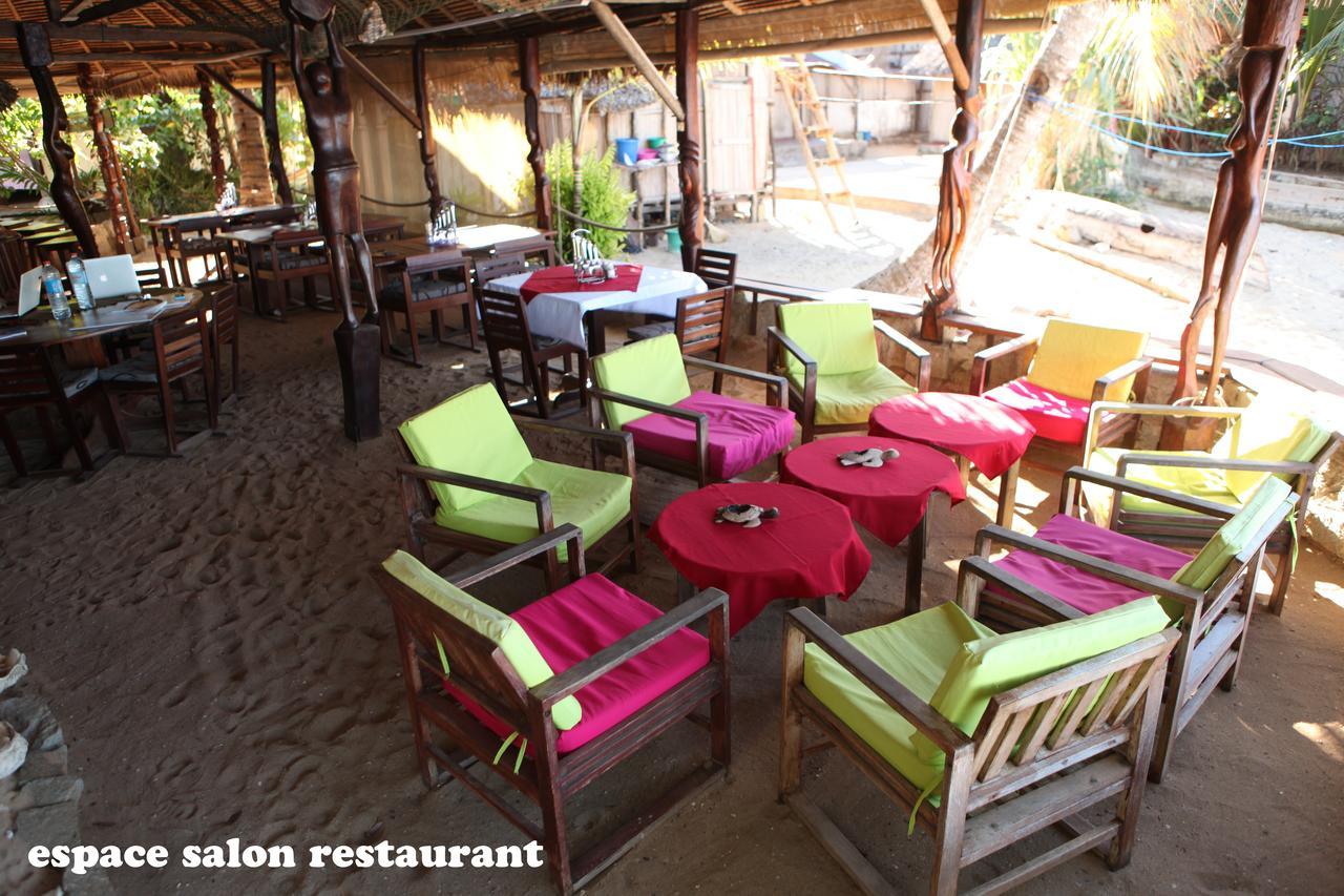 Chez Yolande Hotel Ampangorinana Exterior photo